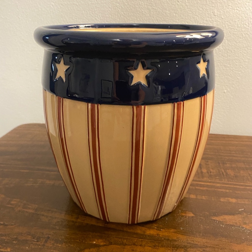 Stars and Stripes Ceramic Planter by Park Designs